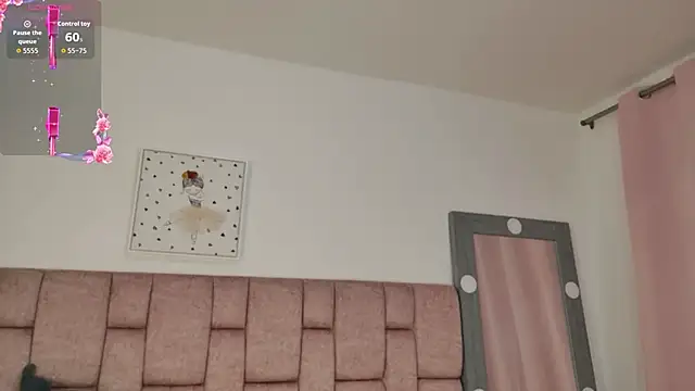 ScarlettLuxe online show from March 2026 09:43:01 PM