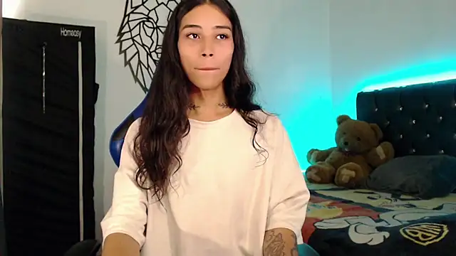 Sweet-Cris online show from November 2025 05:25:01 PM