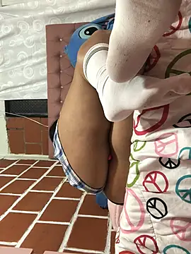 Rachellcooperrr online show from April 2026 06:10:02 AM