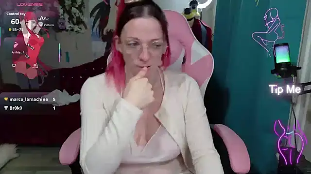 rubystrip online show from November 2025 08:19:02 PM