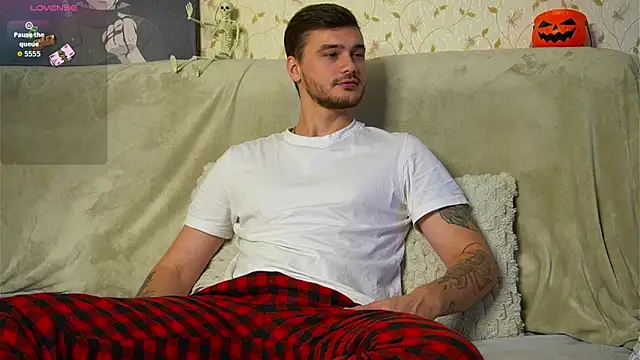 johnstoneisland online show from October 2025 08:06:01 AM