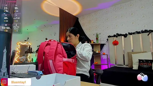 BLUE TAY1 online show from October 2025 12:09:02 PM