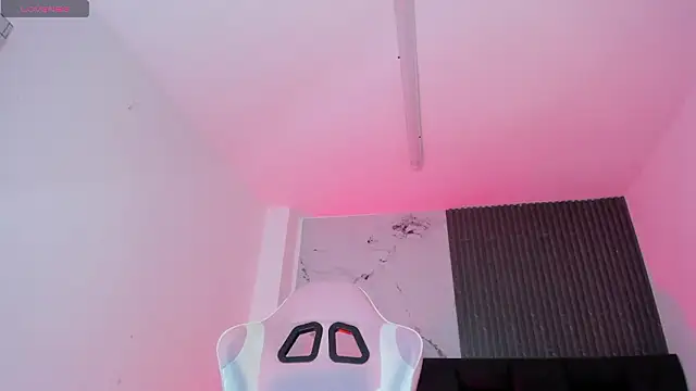 chloesagee online show from March 2026 10:04:01 PM