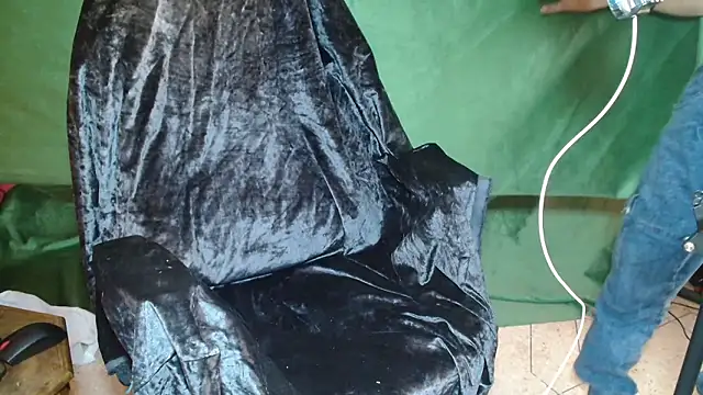 JUSTFORRICH online show from March 2026 05:43:01 PM