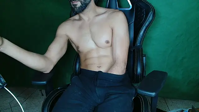 JUSTFORRICH online show from April 2026 01:44:01 AM