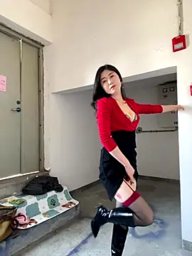 xtt1689999 online show from December 2025 03:25:02 AM