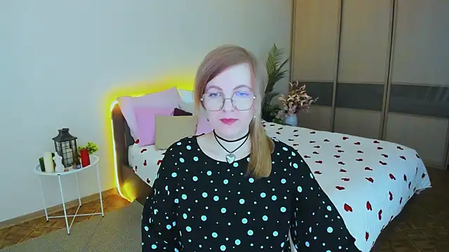 YourUniverser online show from April 2026 10:02:02 AM