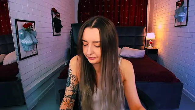 AliceLids online show from October 2025 01:45:02 PM