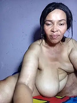 yummyhottie-clit online show from September 2025 08:10:01 PM