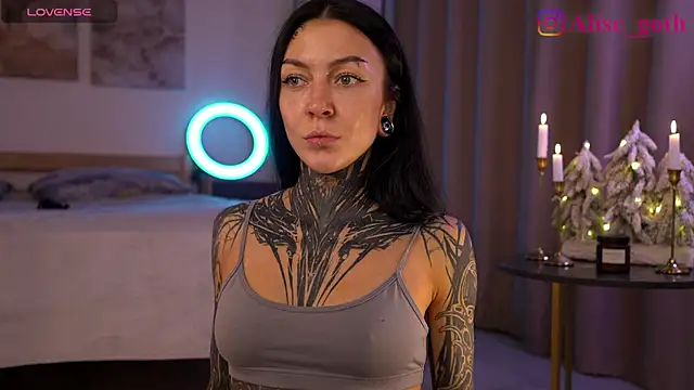 Snapshot of Alise_Eve_ chatting on November 2025 06:33:02 PM Alise Eve online show from November 2025 06:33:02 PM