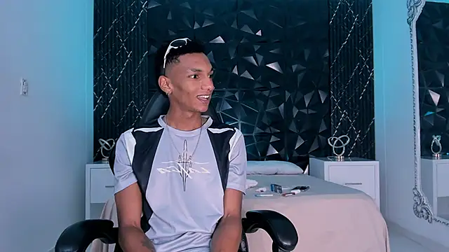 JulienSaint online show from February 2026 12:45:02 PM