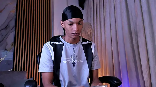 JulienSaint online show from March 2026 11:39:02 AM