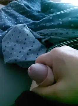 nikfu274 online show from October 2025 07:17:01 AM