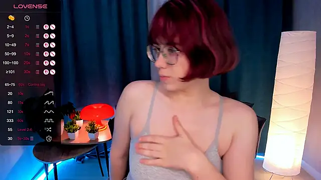 BellaCaress online show from October 2025 02:11:02 AM