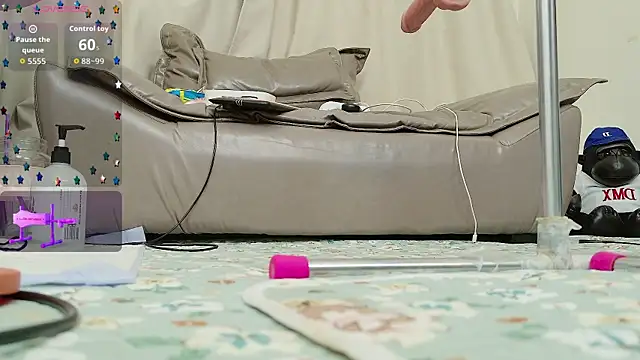 fox-yiyi online show from April 2026 07:52:01 AM