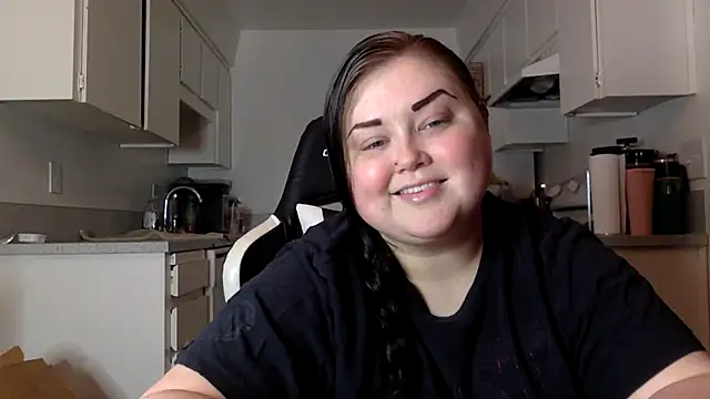 JJbaby1 online show from October 2025 12:34:02 PM