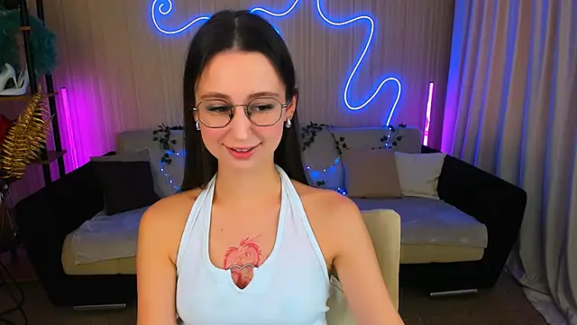 Snapshot of YourLovellyStory chatting on September 2025 11:23:02 AM YourLovellyStory online show from September 2025 11:23:02 AM