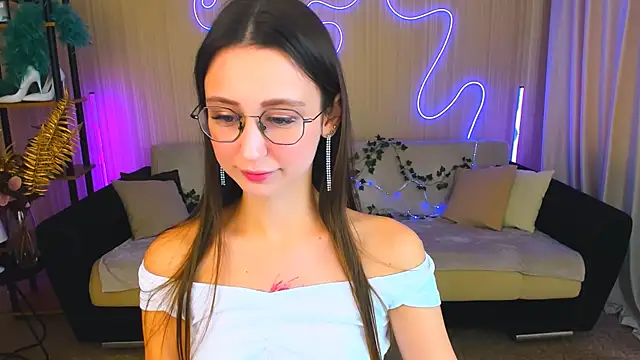 Snapshot of YourLovellyStory chatting on September 2025 11:22:02 AM YourLovellyStory online show from September 2025 11:22:02 AM
