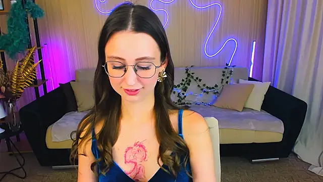 Snapshot of YourLovellyStory chatting on September 2025 05:15:02 PM YourLovellyStory online show from September 2025 05:15:02 PM