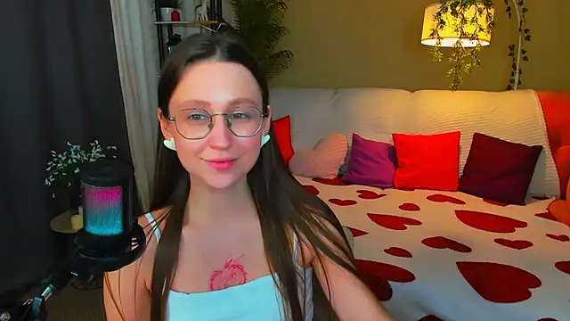 YourLovellyStory online show from March 2026 11:46:01 AM