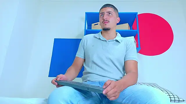 Snapshot of MrFox__ chatting on September 2025 07:27:02 PM MrFox online show from September 2025 07:27:02 PM