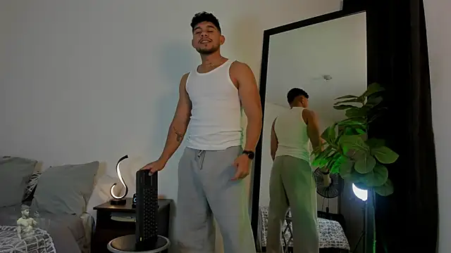 austin spears  online show from September 2025 11:37:02 PM