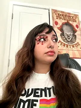 CharmingMaddie online show from October 2025 05:12:02 PM