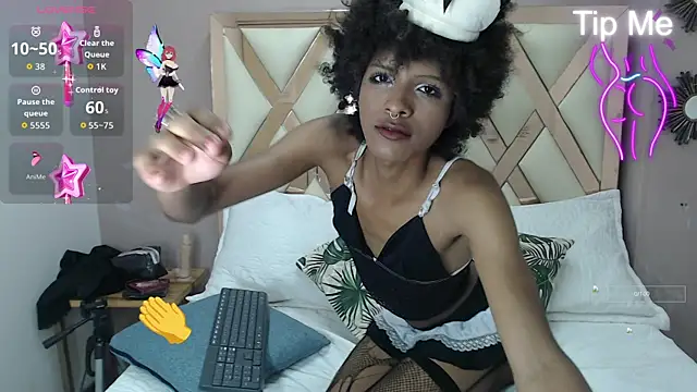 Violett Salvatore online show from October 2025 09:26:01 PM