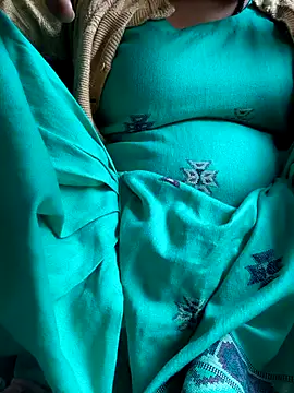 Love-pari077 online show from December 2025 04:07:02 AM