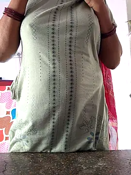 Love-pari077 online show from April 2026 01:21:01 AM