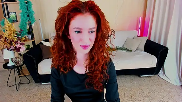 ChristinaConteeree online show from December 2025 07:30:02 PM