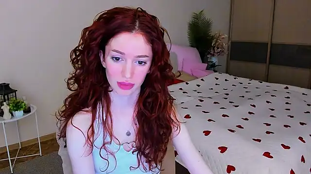Snapshot of ChristinaConteeree chatting on May 2026 04:39:02 AM ChristinaConteeree online show from May 2026 04:39:02 AM