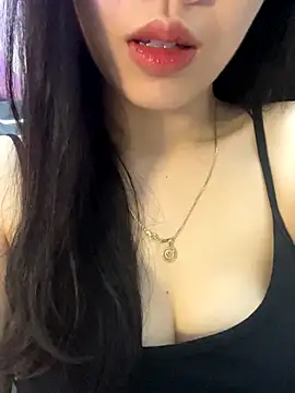 Snapshot of Mon_monbaby chatting on October 2025 05:35:01 PM Mon monbaby online show from October 2025 05:35:01 PM