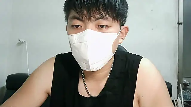 bigbb101011 online show from October 2025 02:39:02 PM