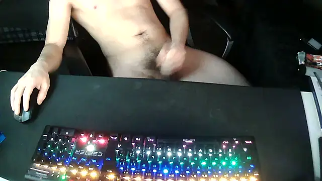 solooboy18 online show from November 2025 03:39:01 PM