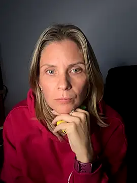 Lexi-Lux-X online show from October 2025 02:39:02 AM