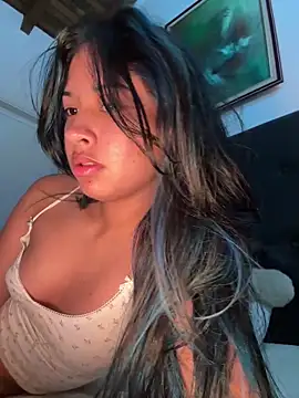 lynn9000 online show from February 2026 01:40:02 AM