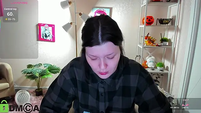 Michele Greenn online show from November 2025 03:05:02 PM