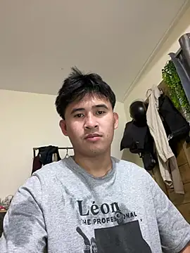 Adim-pinoy146 online show from June 2026 07:27:02 PM