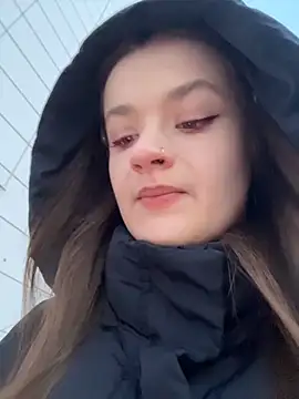 Snapshot of KittyQueeny chatting on December 2025 01:05:02 PM KittyQueeny online show from December 2025 01:05:02 PM