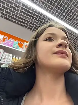 Snapshot of KittyQueeny chatting on December 2025 11:16:02 AM KittyQueeny online show from December 2025 11:16:02 AM