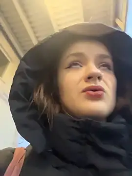 Snapshot of KittyQueeny chatting on December 2025 12:34:02 PM KittyQueeny online show from December 2025 12:34:02 PM