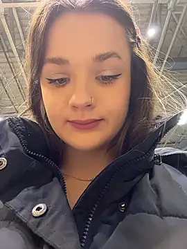 Snapshot of KittyQueeny chatting on January 2026 01:17:02 PM KittyQueeny online show from January 2026 01:17:02 PM