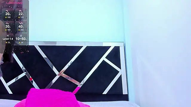 iisabella noa online show from December 2025 01:04:02 PM