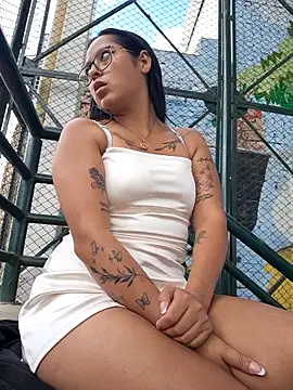 LunaHot 777 online show from December 2025 07:53:02 PM