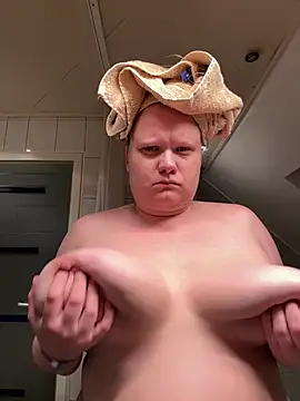 candyromance online show from April 2026 07:18:01 PM