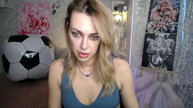 Snapshot of NickyAdamidi chatting on July 2026 04:20:01 PM NickyAdamidi online show from July 2026 04:20:01 PM