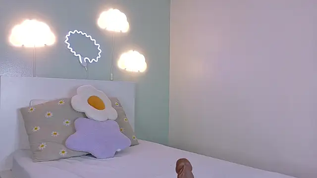 Snapshot of SamaGrey__ chatting on November 2025 11:46:02 AM SamaGrey online show from November 2025 11:46:02 AM