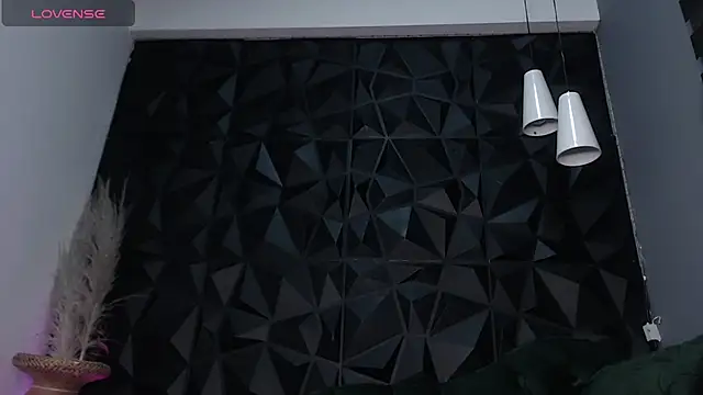 helenasaenz online show from November 2025 12:27:02 PM