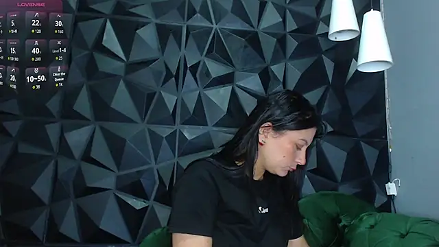 helenasaenz online show from November 2025 12:16:02 PM